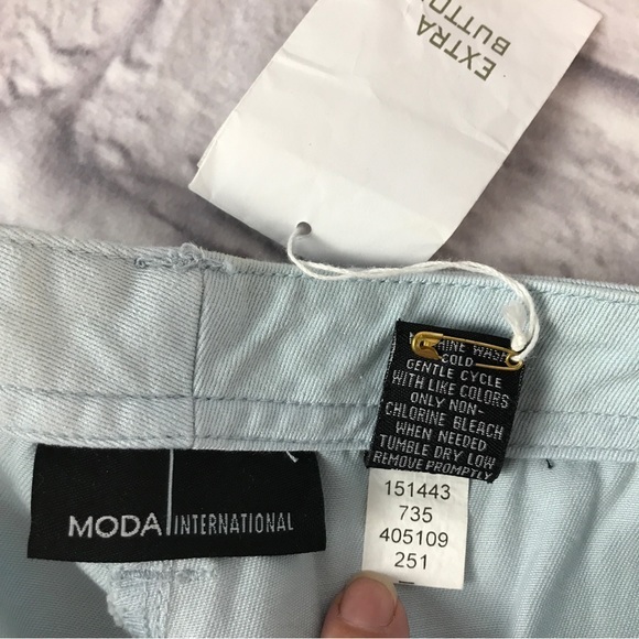 3/$25 Nwt Cargo Cotton Twill Short Victoria’s Secret Sz 6 — image 5 of 8